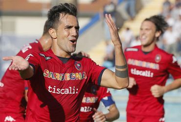 Cagliari beslist duel met Empoli in kwartier