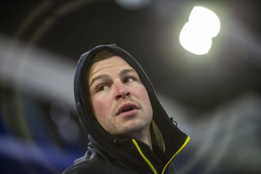 Sven Kramer aangereden door automobilist: 'Zondag vlieg ik naar huis voor onderzoek in ziekenhuis'