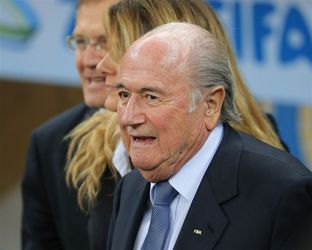 Blatter maakt haast met videobewijs