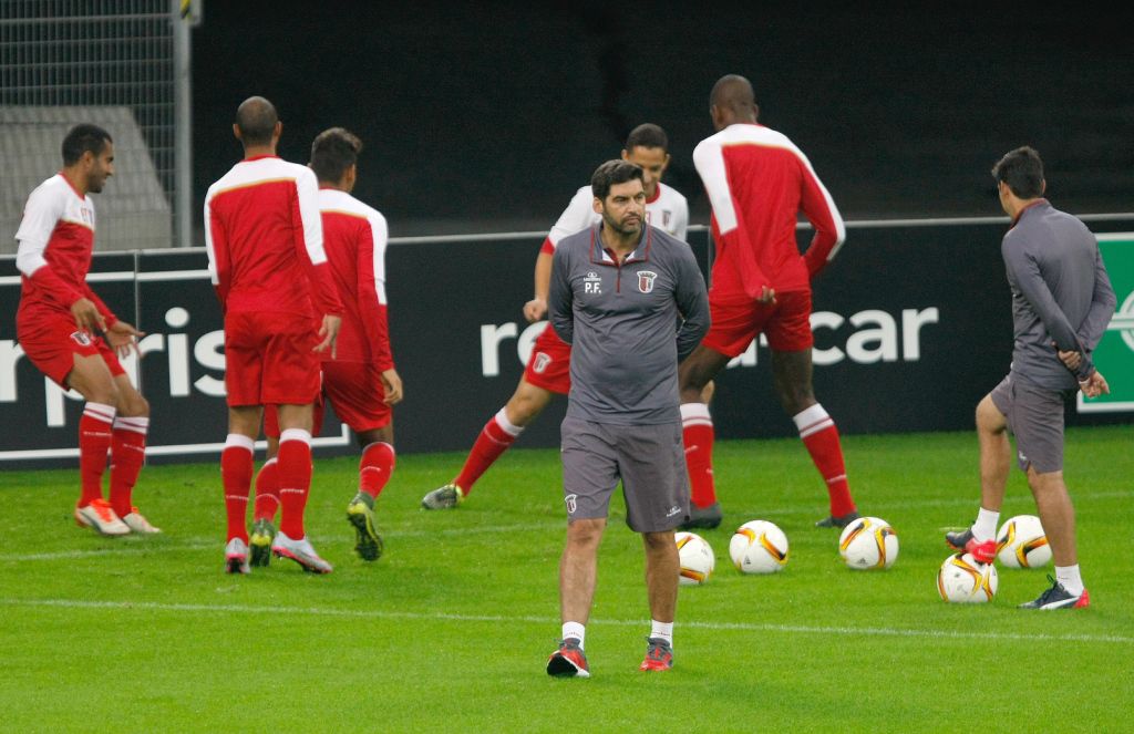 Alle schoenen spelers Braga gestolen, duel moet van UEFA doorgaan