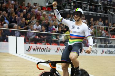 Harrie Lavreysen is maatje Jeffrey Hoogland de baas en kroont zich Europees kampioen