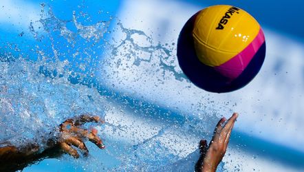 Waterpolosters winnen Dutch Trophy