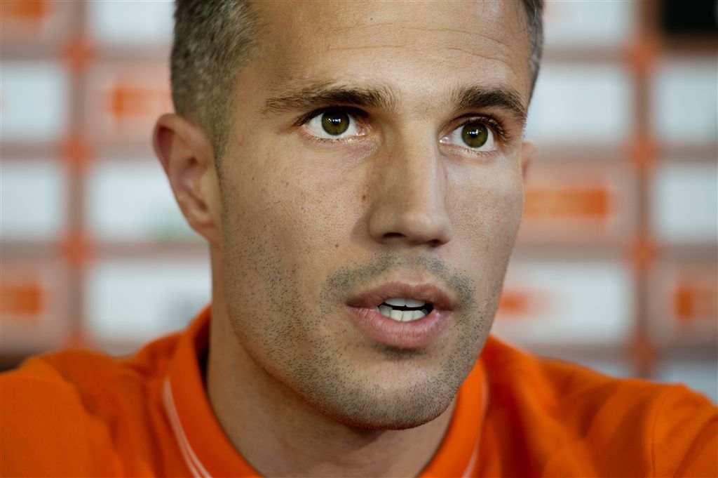 Van Persie houdt vertrouwen in aanpak Hiddink