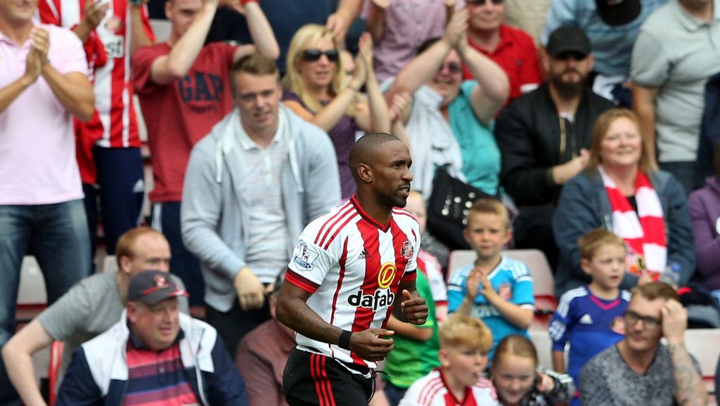 Defoe bezorgt Advocaat eerste punt