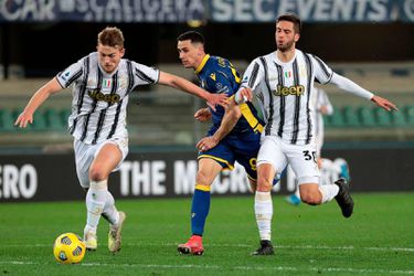 Ai! De Ligt haakt tijdens warming-up geblesseerd af bij Juventus