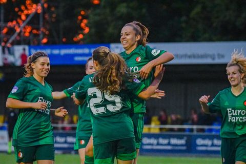 Voetbalvrouwen van Feyenoord boeken historische 1e zege in Eredivisie