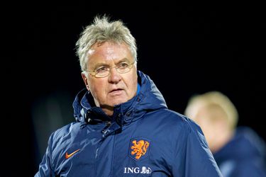 Hiddink blijft aan als bondscoach Nederland (video)