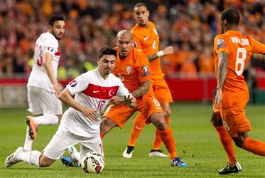 De Jong gelooft in Oranje en Hiddink