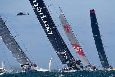 'Comanche' leidt in zeilrace Sydney-Hobart