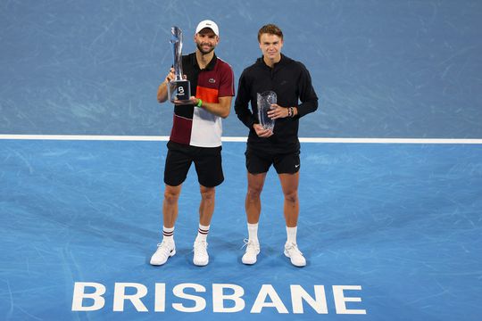Dimitrov verrast Rune in finale Brisbane, Rublev grijpt titel in Hongkong