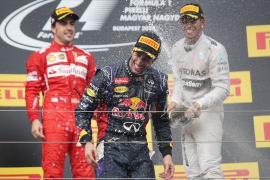 'Niet Rosberg of Hamilton, maar Ricciardo beste F1-coureur'