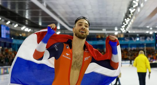 Kjeld Nuis is Nederlandse talenten de baas en pakt goud op 1.000 meter EK afstanden