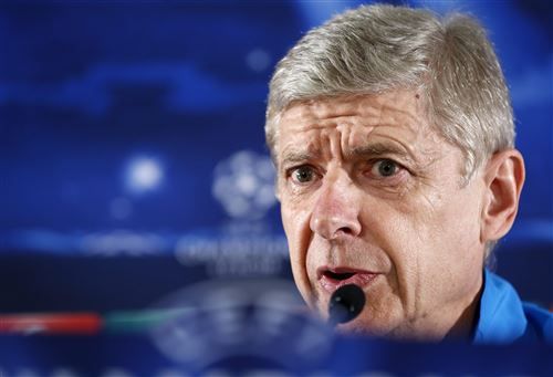 Wenger snapt tv-stations niet: '2 krakers tegelijk?'