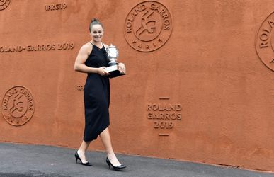 RG-winnares Barty stijgt op wereldranglijst, Bertens blijft 4e