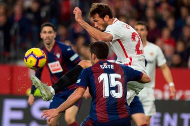 Sevilla kruipt door het oog van de naald en pakt een puntje tegen Eibar (video)