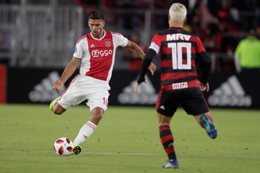 B-keus Ajax speelt gelijk tegen Flamengo, maar verliest pingels