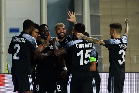 FC Sheriff stunt bij debuut in Champions League: Shaktar Donetsk op de knietjes