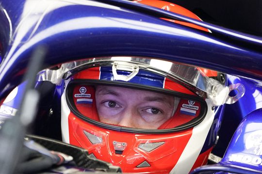 🎥 | HAHA! Kvyat wordt he-le-maal gek bij Jack na straf: 'F*ck, that's bullshit'