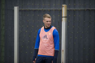 Jørgensen traint weer voorzichtig mee bij Feyenoord