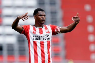 PSV wacht tot Inter Lukaku-miljoenen binnen heeft voor verkoop Denzel Dumfries