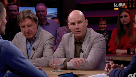 🎥 | Van Halst erg onder de indruk van Feyenoord: 'Gaan om het kampioenschap meedoen'
