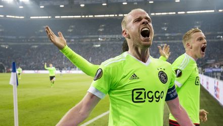 Klaassen bedwingt tranen van geluk na waanzinnige slotfase bij Schalke