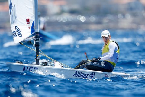 Maxime Jonker handhaaft zich in top bij WK zeilen, Marit Bouwmeester beleeft dramatische dag