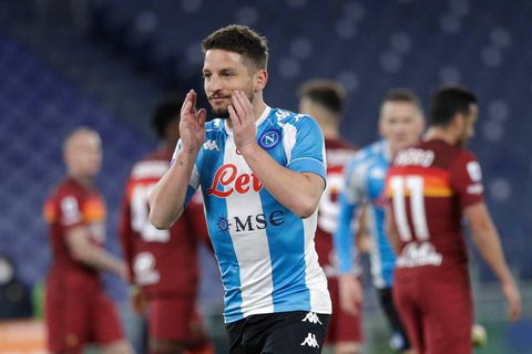 Mertens maakt zijn 100ste competitiegoal voor winnend Napoli