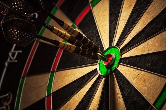 Weer Nederlands dartstalent betrapt op vals spelen tijdens onlinetoernooi