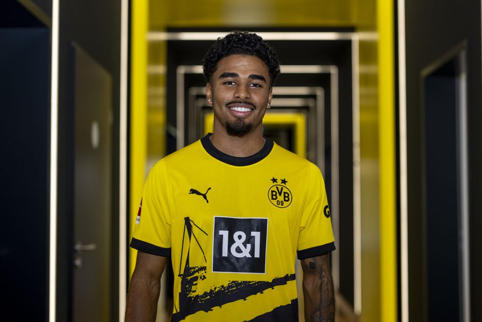 Officieel: Ian Maatsen na verloren halfjaar bij Chelsea op huurbasis naar Borrusia Dortmund