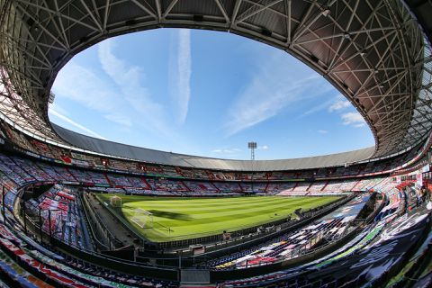 Feyenoord zoekt weer via 'Tinder voor voetballers' naar versterkingen