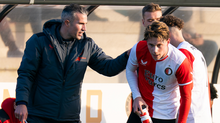Feyenoord neemt 16-jarig talent mee op trainingskamp