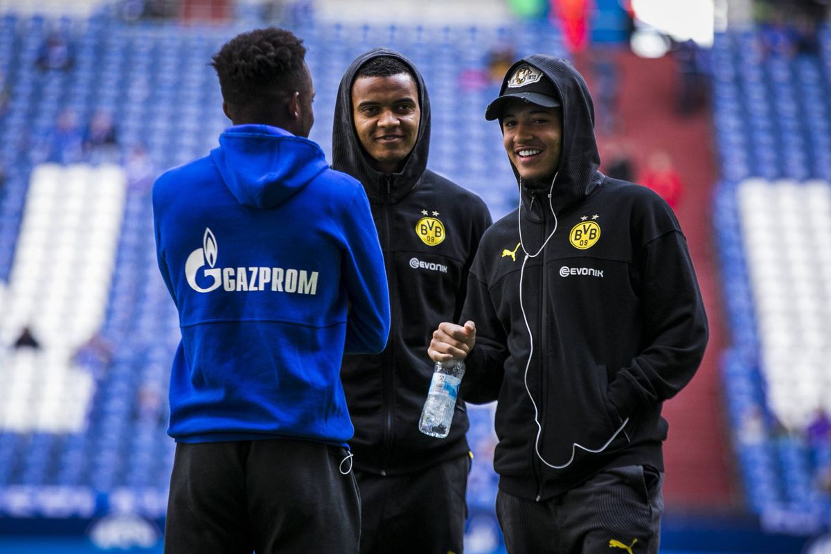 📸 | Speler van Schalke 04 gespot met shirt van aartsrivaal Borussia Dortmund