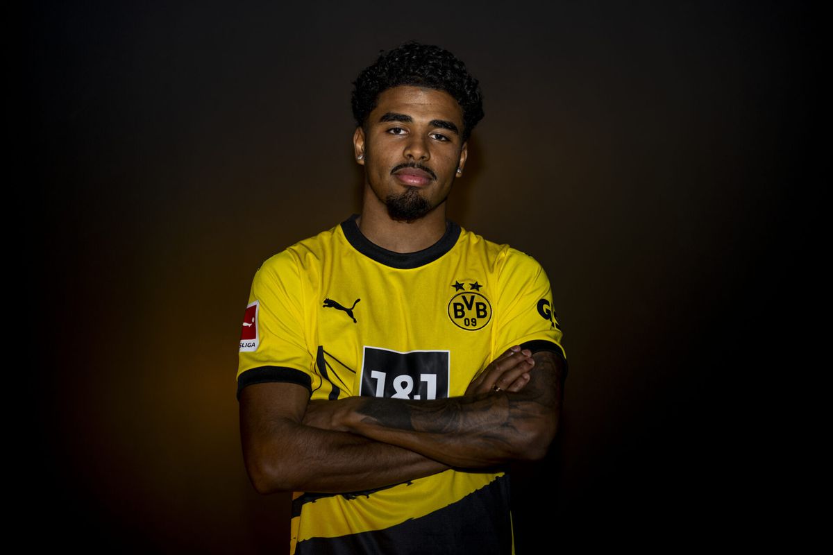 Transferwinter: Ian Maatsen naar Dortmund, Engelse topclub zit achter Joshua Zirkzee aan