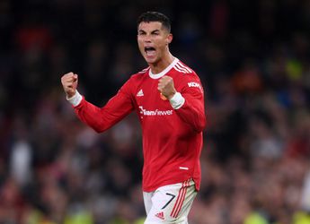 💸💸💸 | Cristiano Ronaldo verdient meer dan hele selectie 3 Premier League-clubs