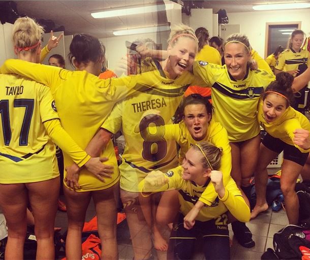 Blote billen Brøndby-vrouwenteam