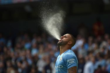 🎥 | 'Trage' Kyle Walker boos na FIFA-prank Foden en De Bruyne: 'Zelfs ik ben sneller!'