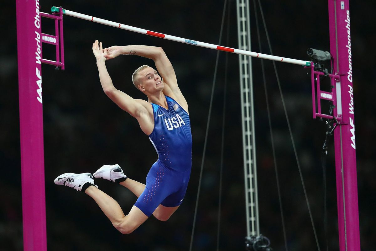 Wereldkampioen polsstokhoogspringen komt naar Hengelo