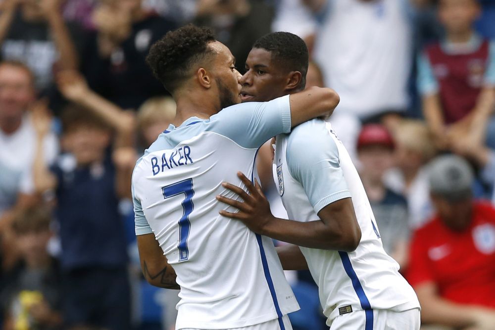 'Debuut-held' Rashford maakt hattrick bij Jong Engeland