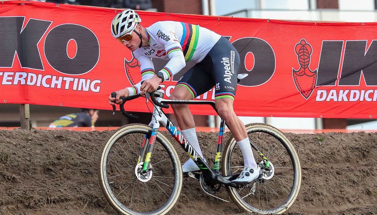 Dit is volgens Van Aert de beste tactiek om VD Poel het WK NIET te laten winnen