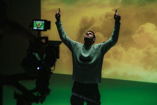 Feyenoord-spits Santiago Giménez geeft inkijkje in zijn leven: 'Moeilijk in het begin'