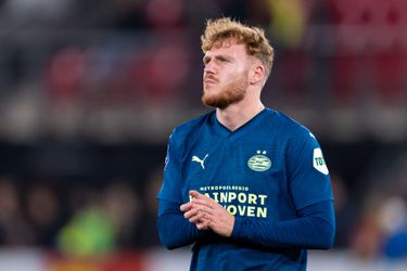 'Vertrek Yorbe Vertessen bij PSV in stroomversnelling, 2 clubs maken serieus werk'