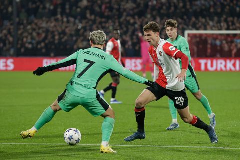 Mats Wieffer keek ogen uit tegen Antoine Griezmann: 'Ik dacht: wat gebeurt hier allemaal?'