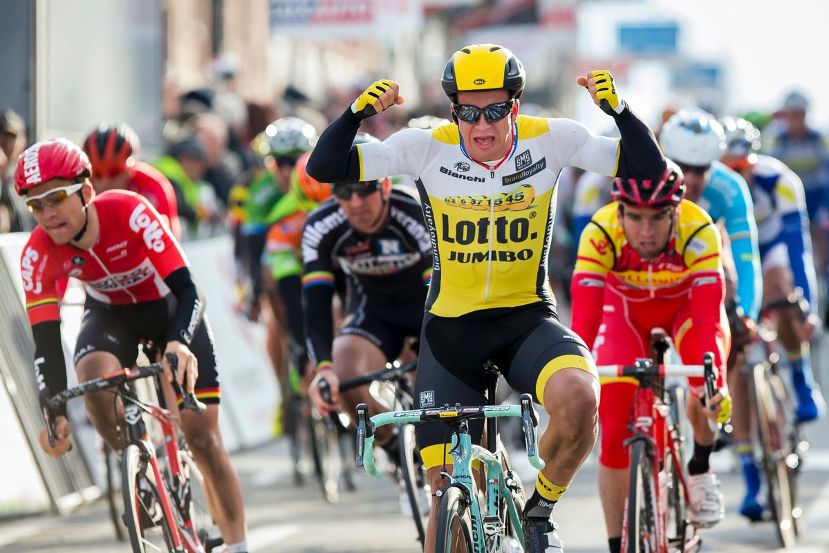 Groenewegen pakt fantastisch teamwork LottoNL-Jumbo uit en is Nederlands kampioen