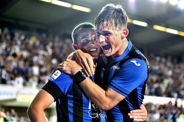 Atalanta blijft mede door prachtige assist De Roon op Champions League-koers