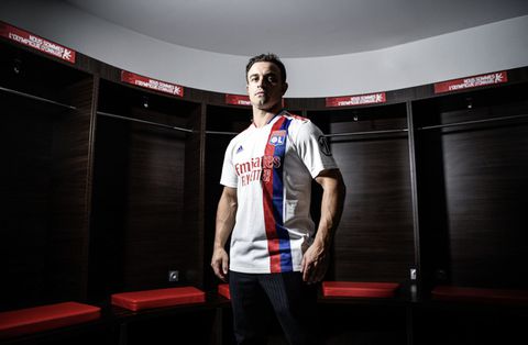 Peter Bosz heeft gespierde man van de WK's en EK's binnen voor 10 miljoen