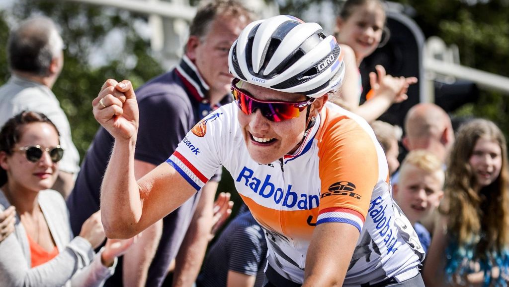 Lucinda Brand richt zich op veldrijden en mist WK Qatar (video)