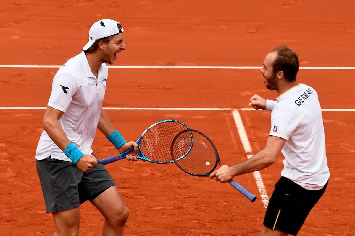 Duitsland neemt leiding tegen Spanje in Davis Cup