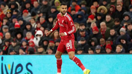 Flets Liverpool laat Arne Slot in de steek in eerste duel van 2026, lichtpuntje voor Nederlander