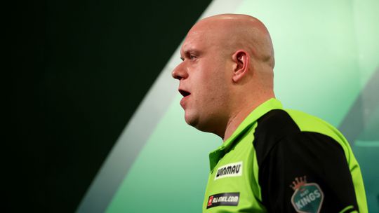 Valse start Michael van Gerwen in Premier League Darts: 'Dit mag mij gewoon niet gebeuren'